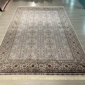 7x10 ft Beige Flower Pattern Silk Rug, Turkish Silk Rug, Rug for Living Room, High Quality Rug,Luxury Silk Rug, Classic Silk Rug