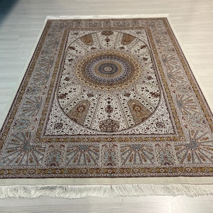 5x8 ft Beige Medallion Pattern Silk Rug, Persian Silk Rug, Rug for Living Room, High Quality Rug,Luxury Silk Rug, Qum Silk Rug