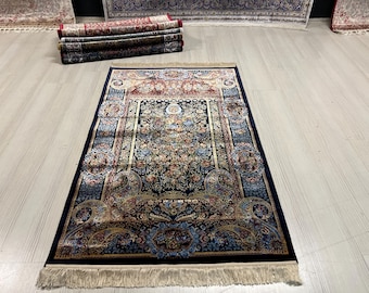 Bamboo Silk Prayer Rug, Classic Floral Oriental Islamic Prayer Carpet