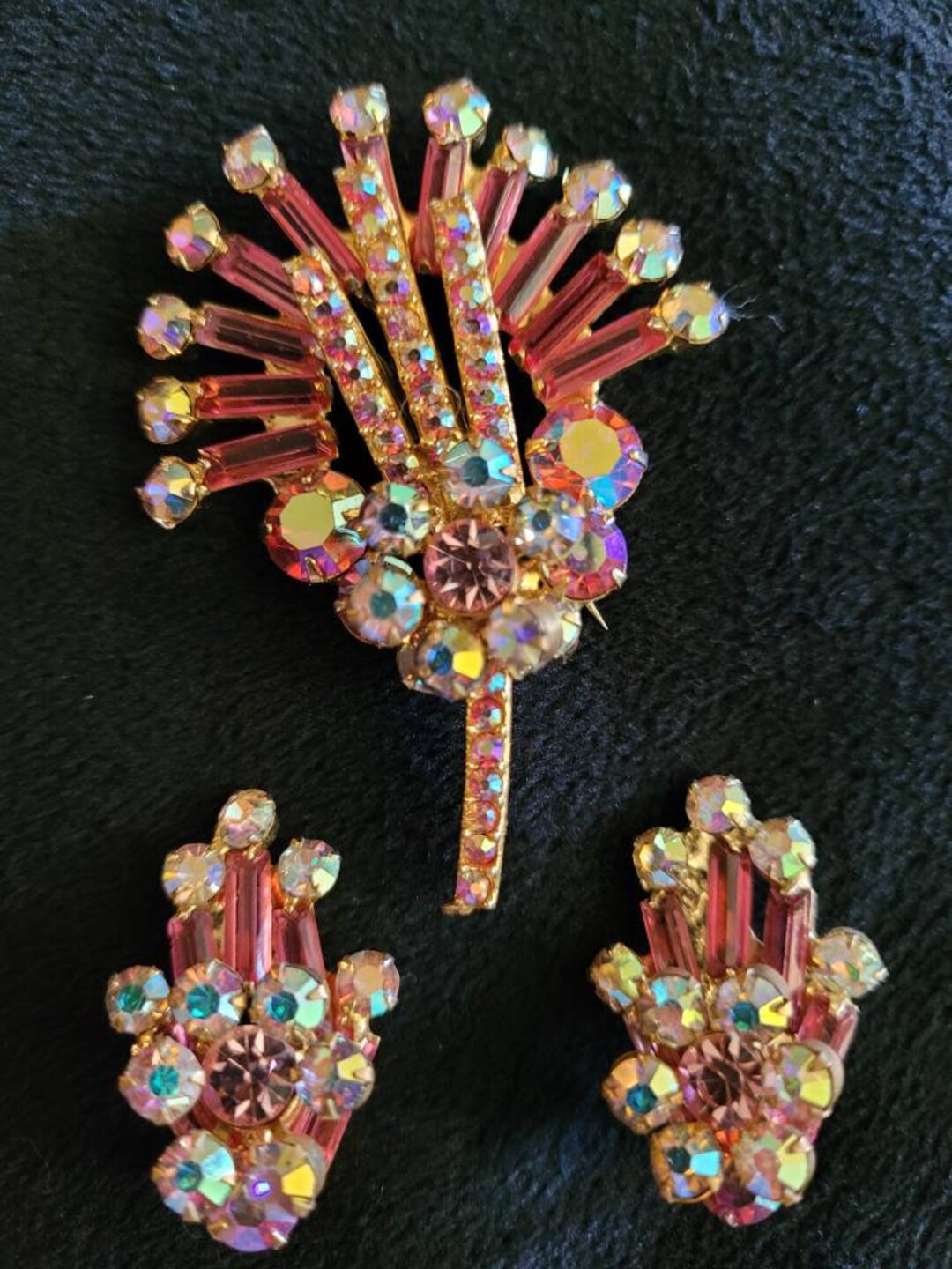 Aquitaine Demi Doorknocker Earring, Iridescent Peony Pink main image 0