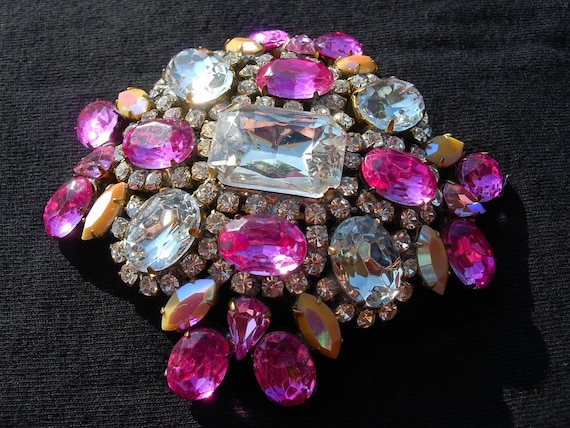 Vintage Pin or Brooch, Fuschia Pink Crystal - image 5