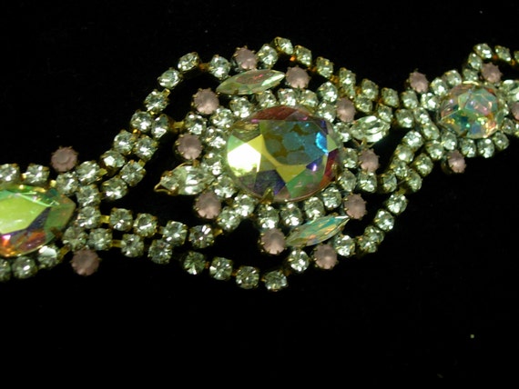 Vintage Antique Bracelet in Aurora Borealis and P… - image 1