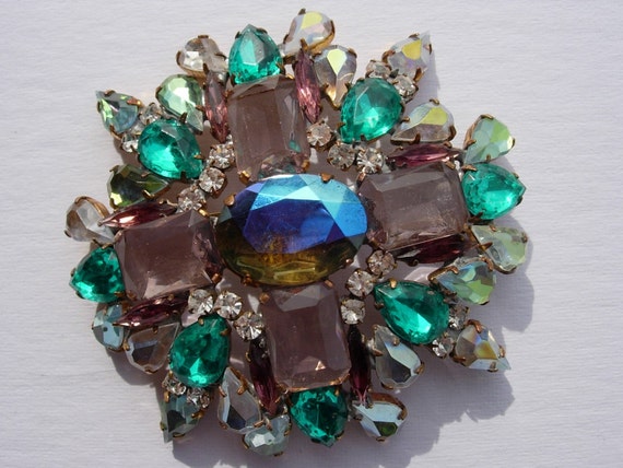 Vintage Crystal Lavender & Green Rhinestone Brooc… - image 4