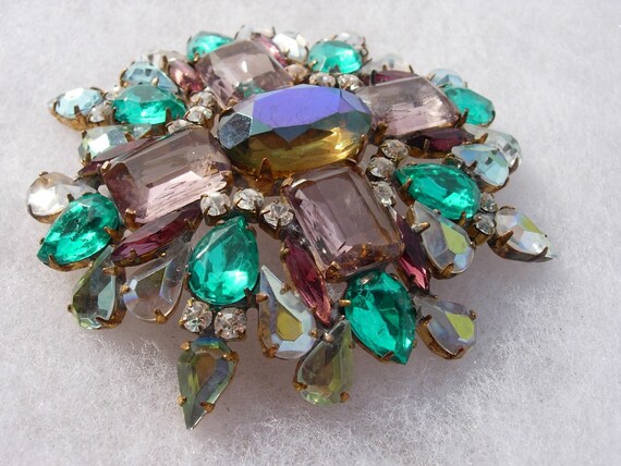 Vintage Crystal Lavender & Green Rhinestone Brooc… - image 3