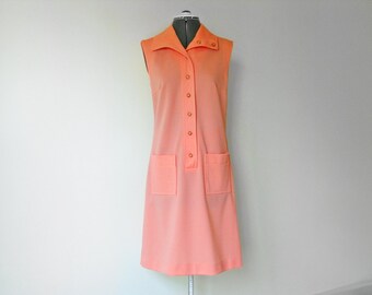 Vintage 1960s MOD Shift Dress, Peach Color Collared Dress with Pockets, Sleeveless Knee Length Dress, Buttons