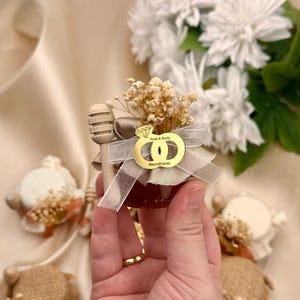 Honey Wedding Favors, Bee Themed Bridal Shower, Honey Bridal Shower Favors, Honey Favors, Mini Honey Jar Favors, Meant to Bee Wedding Favors