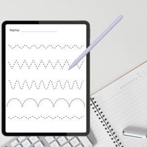 Puede incluir: Una tableta digital con una pantalla blanca en blanco y un l&aacute;piz que flota sobre ella. La pantalla muestra cuatro filas de l&iacute;neas punteadas, formando diferentes patrones ondulados. La tableta est&aacute; sobre una superficie blanca, con un teclado y un cuaderno en el fondo.