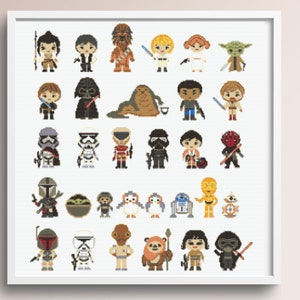 Può includere: Un motivo di punto croce in pixel art colorato con personaggi del franchise di Star Wars. Il motivo include personaggi come Darth Vader, Yoda, Chewbacca, R2-D2 e molti altri.