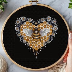 Bee Cross Stitch Pattern - Bumblebee Cross Stitch Pattern - Honey Bee Cross stitch, Bamboo bee - Instant Download