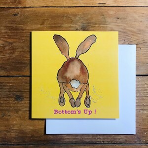 Karta z okazji „Bottoms Up” – pusta na Twoją wiadomość – gratulacje, gratulacje, ukończenie szkoły, zaręczyny, hurra, rocznica