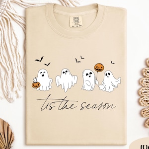 Comfort Colors Tis The Season Halloween Shirt, Halloween Shirt, Retro Ghost Shirt, Cute Fall Shirt, Women&#39;s Halloween Tee, Pumpkin Season