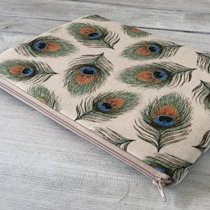 NOUVEAU ! Housse pour ordinateur portable au design unique, housse pour MacBook, étui pour tous les appareils / Coton / Rembourrée / Cadeau parfait / Cadeau / (Plumes de paon) #Mpov