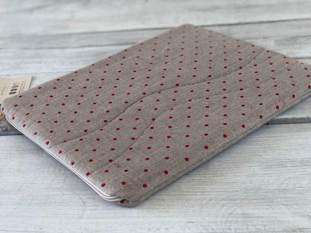 Handmade Laptop Sleeve, Quilted MacBook Sleeve, Case for Any Device, iPad Case/ Linen/ Padded