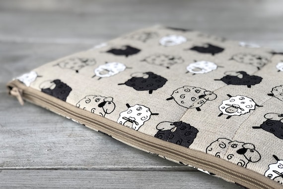 Sheep Print Laptop Case | Animal Lover MacBook Sleeve | Padded Linen Cover | Computer Bag – Handmade