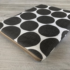 Housse pour ordinateur portable à pois, housse pour ordinateur, pochette pour n'importe quel appareil, pochette pour MacBook, housse faite main/lin/rembourrage/points/cadeau parfait/cadeau