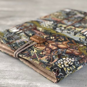 Housse pour ordinateur portable, housse pour MacBook, étui fait main pour tous types d'ordinateurs portables/ tapisserie/ rembourrée (chevaux, nature) Cadeau parfait/cadeau # G2