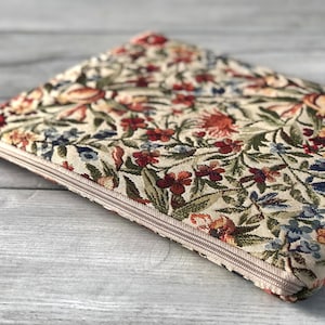 Housse pour ordinateur portable au design unique, housse pour MacBook, étui pour tout appareil / Tapisserie / Rembourrée (fait main) (manche matelassée) Cadeau parfait/cadeau