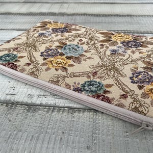 Housse pour ordinateur portable au design unique, housse pour MacBook, étui pour tout appareil / Tapisserie / Rembourrée (fait main) (manche matelassée) Cadeau parfait/cadeau
