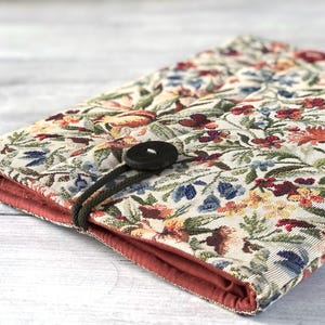 Floral MacBook Sleeve | Padded Tapestry Laptop Case | Wooden Button Closure – Handmade