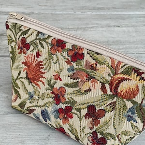 Piccola pochette con motivo floreale, pochette per piccoli oggetti, trousse per il trucco, piccola borsa, borsetta, custodia per caricabatterie / Fatto a mano / Regalo perfetto / Presente