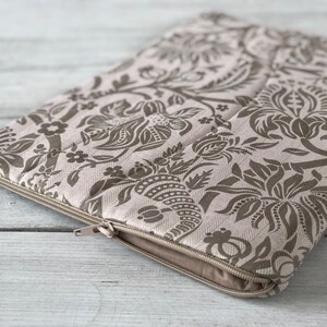 Housse pour ordinateur portable faite main, étui pour n'importe quel ordinateur portable, étui pour ordinateur/ Rembourrée/ Coton/ Différentes tailles (MacBook, iPad,...)/ Cadeau parfait/Cadeau # M42