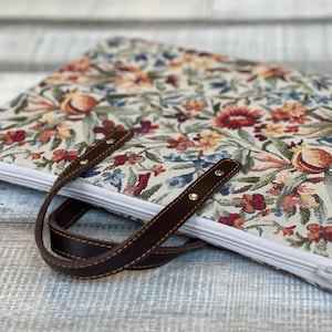 Housse pour ordinateur portable faite main, étui pour MacBook, housse pour ordinateur, pour tout appareil/Poignées en cuir/Rembourré/Tapisserie/Cadeau parfait vintage/Cadeau # G31
