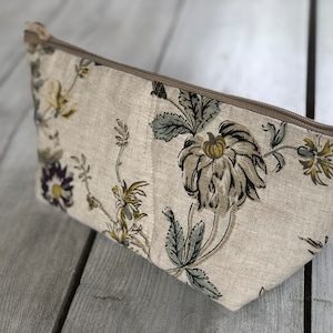 Piccola pochette in lino, pochette per piccoli oggetti, trousse per il trucco, piccola borsa, borsetta, custodia per caricabatterie / Fatto a mano / Regalo perfetto/Presente
