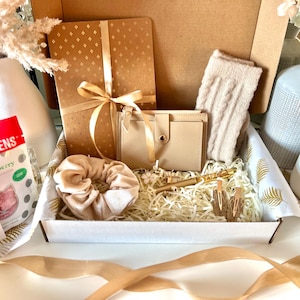 Cosy Gift Box for Her, Letterbox Gift, Hug in a Box, Thoughtful Care Package, Accessories Gift, Birthday Gift Box, Personalised Gift Box