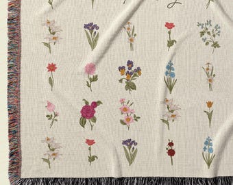 Personalized Minimalist Wildflower Woven Blanket: Vintage Floral Tapestry Gift