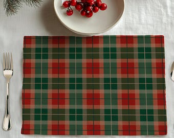 Red Green Tartan Christmas Placemat – Festive Holiday Table Setting, Rustic Winter Decor, Classic Checkered Table Mat