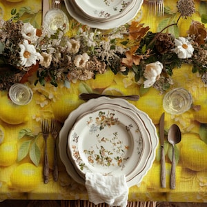 Amalfi Lemon Tablecloth – Yellow Mediterranean Fruit Table Cover for Summer Dining & Italian Kitchen Decor T-1