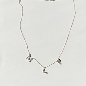 Benutzerdefinierte Buchstabe Halskette Diamant Initial Halskette 14k solid Gold Personalisierte zierliche Namen Halskette Benutzerdefinierte schönes Geschenk für Frauen Mädchen Frau