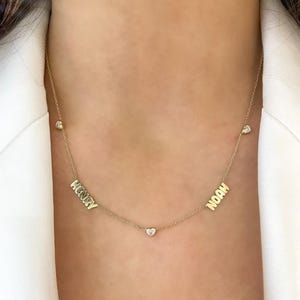 Collar con nombre personalizado y diamantes en forma de corazón, collar con letra de burbuja personalizada, collar con dos nombres familiares personalizados para mamá de gemelos, oro auténtico