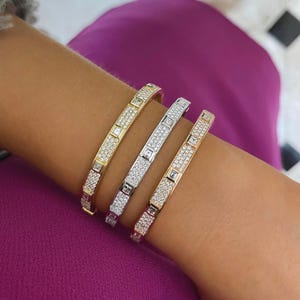 Brazalete único de oro con diamantes de 14 quilates con bisel y engaste pavé, con capas de diamantes para mujer, estilo Cartier.