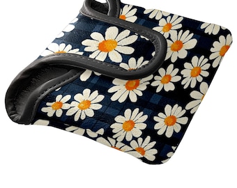 Mallet Putter Cover: Waterproof PU Leather, Fleece Lined, Golf Gift, Daisies Checkered Pattern