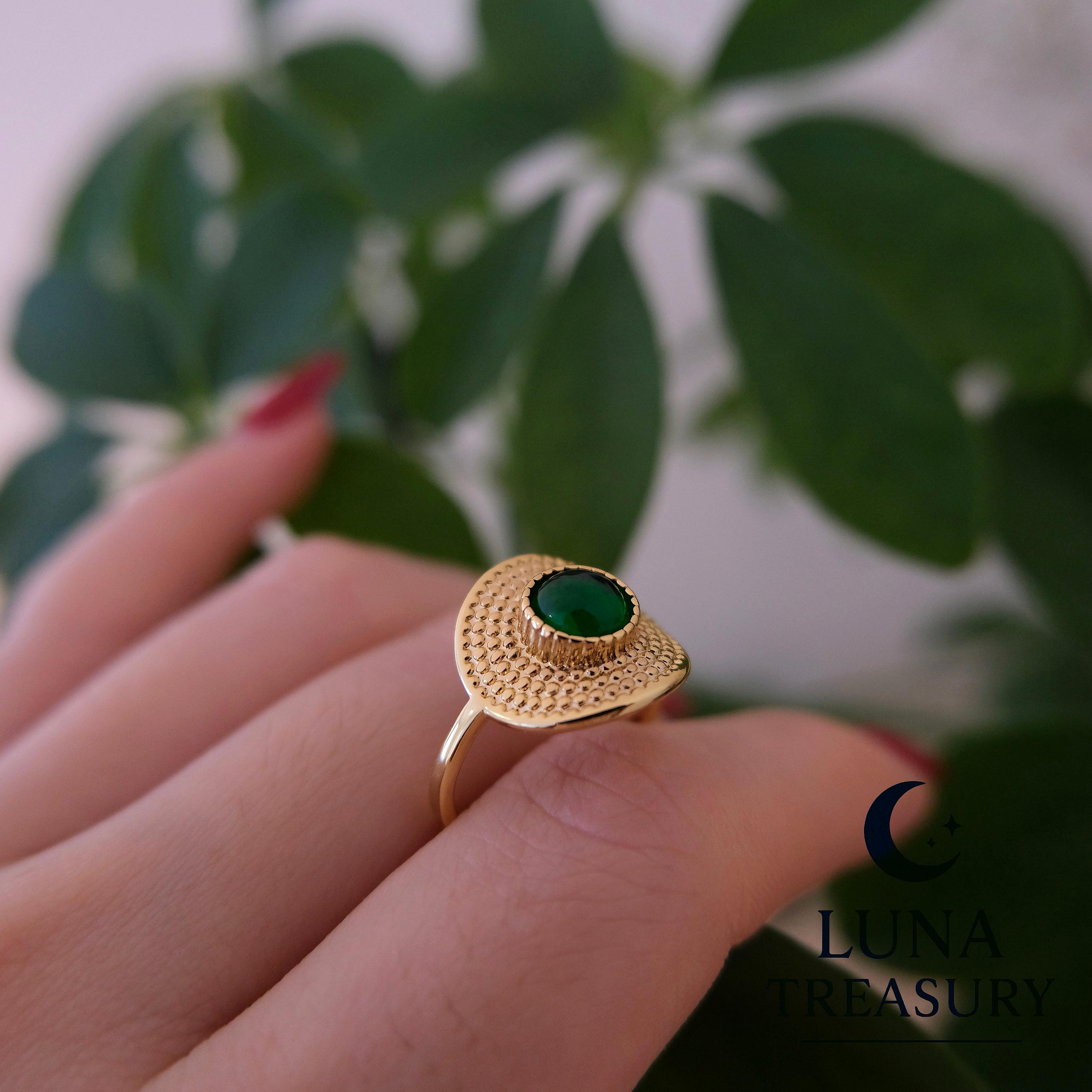 Vintage Emerald Green Ring: Adjustable 18K Gold Plated  display picture 1