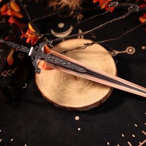 Golden Fantasy Greatsword Style Display Model — 30cm Zinc Alloy Collectible | Ornamental Desktop Decor | Unsharpened Prop Gift