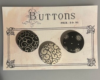Fabric covered buttons - includes vintage button card.