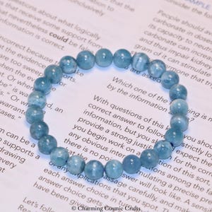 AAA + Natürliches Aquamarin Armband | 7 mm Dehnbares Perlen Edelstein Armband | Geschenk für Mama | Echtes Aquamarin Armband | März Geburtsstein