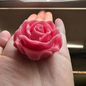 Sapone alla rosa - Fiori - Matrimonio - Bomboniere - Baby shower - Compleanni - Profumo neutro (saponi al latte di capra)