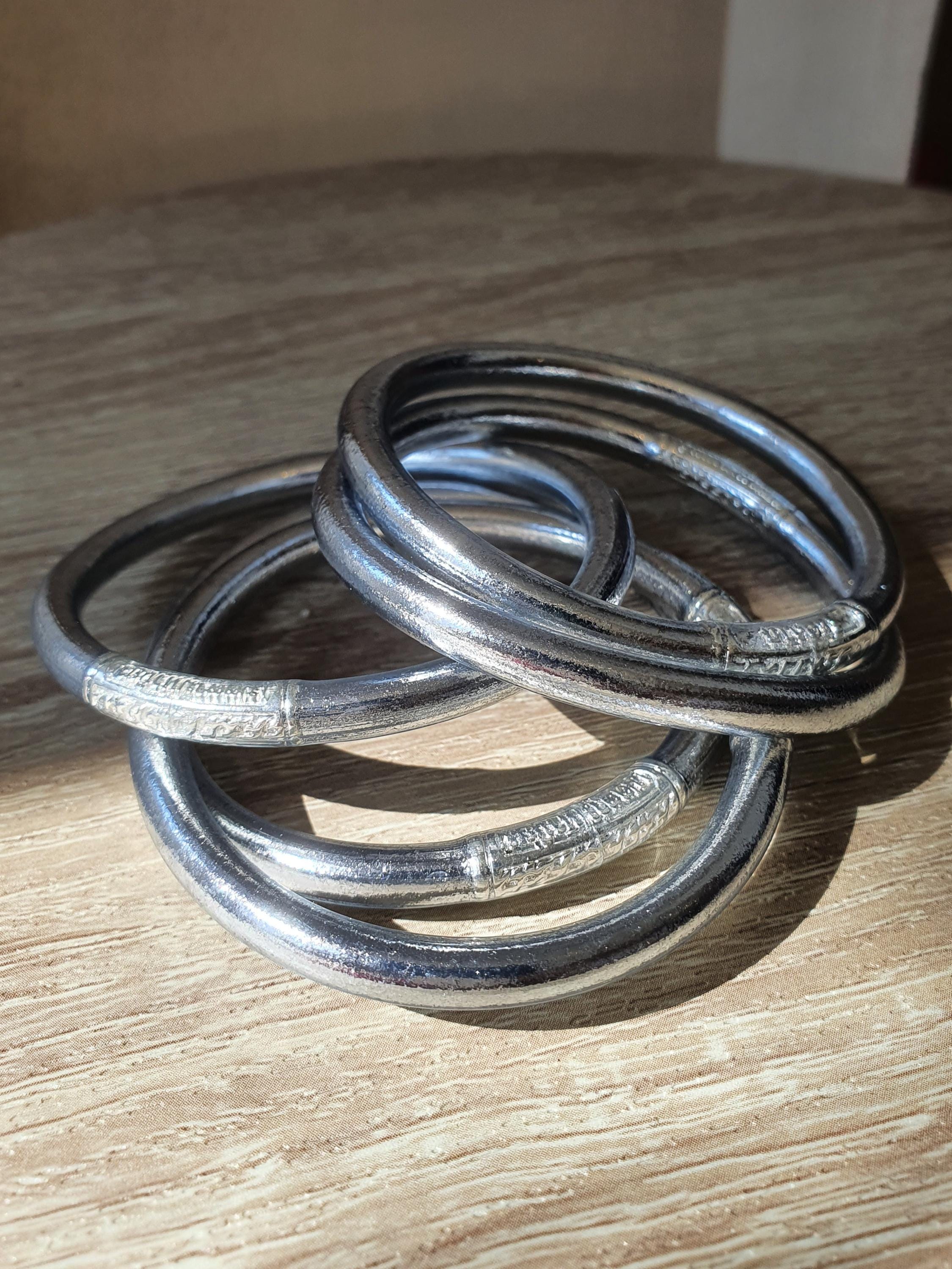 KUMLAÏ Buddhist Bangle - silver | 5 sizes to choose from