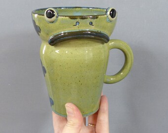 Grumpy Frog Mug - Over the Garden Wall Inspired Ceramic Coffee Mug, Shades of Green and Olive Brown, Tall Amphibian Mug