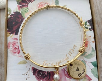 Gift for Mom, silver or gold plated  stainless steel bangle bracelet Mom disc and Pearl, Mother's Day  gift for mom with message card