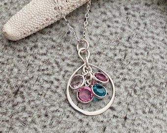 Family Eternity Circle Necklace - Personalized with Swarovski Crystal Birthstones - Silver or Bronze Infinity Necklace - Christmas Gift