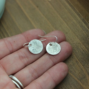 Darkened Hammered sterling silver round circle disc earrings, Sterling silver ear wire, Brushed Satin finish, Textured, Modern Dot, oxidized image 4