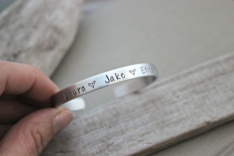 Personalized Custom Names Gift for her Hand stamped Name Cuff Bracelet skinny cuff Silver Aluminum Mothers Bracelet -Hearts