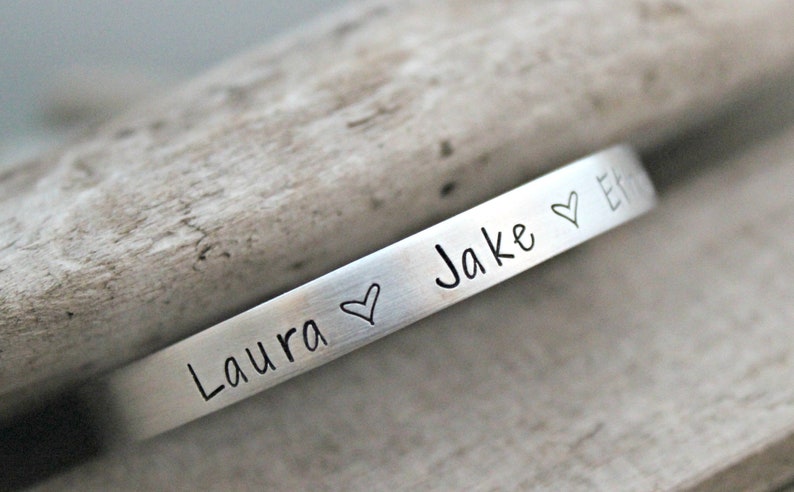 Personalized Custom Names Gift for her Hand stamped Name Cuff Bracelet skinny cuff Silver Aluminum Mothers Bracelet -Hearts