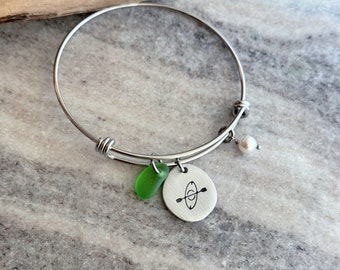 Kayak bracelet stainless steel adjustable wire bangle - genuine sea glass and  crystal Pearl - Pewter Coin - Paddler charm