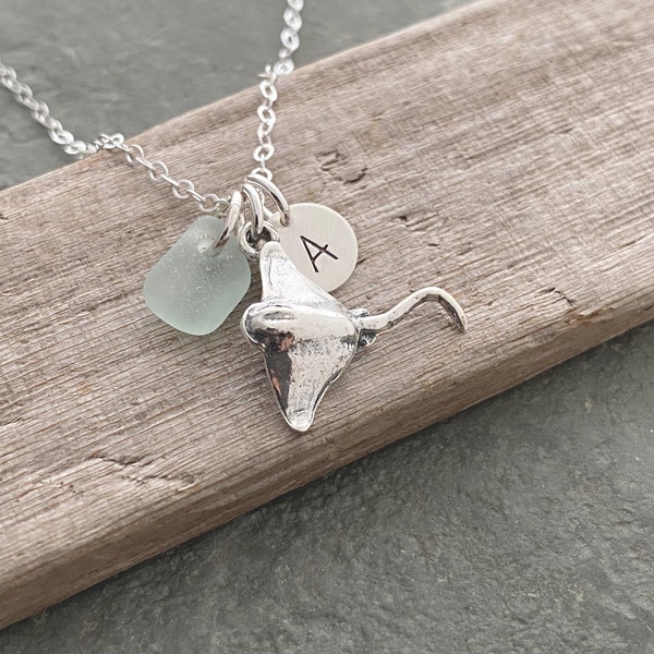 Sterling silver manta ray necklace, Genuine sea glass in choice of color, and personalized initial charm, stingray necklace, beach jewelry