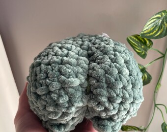 crochet thick toad friend